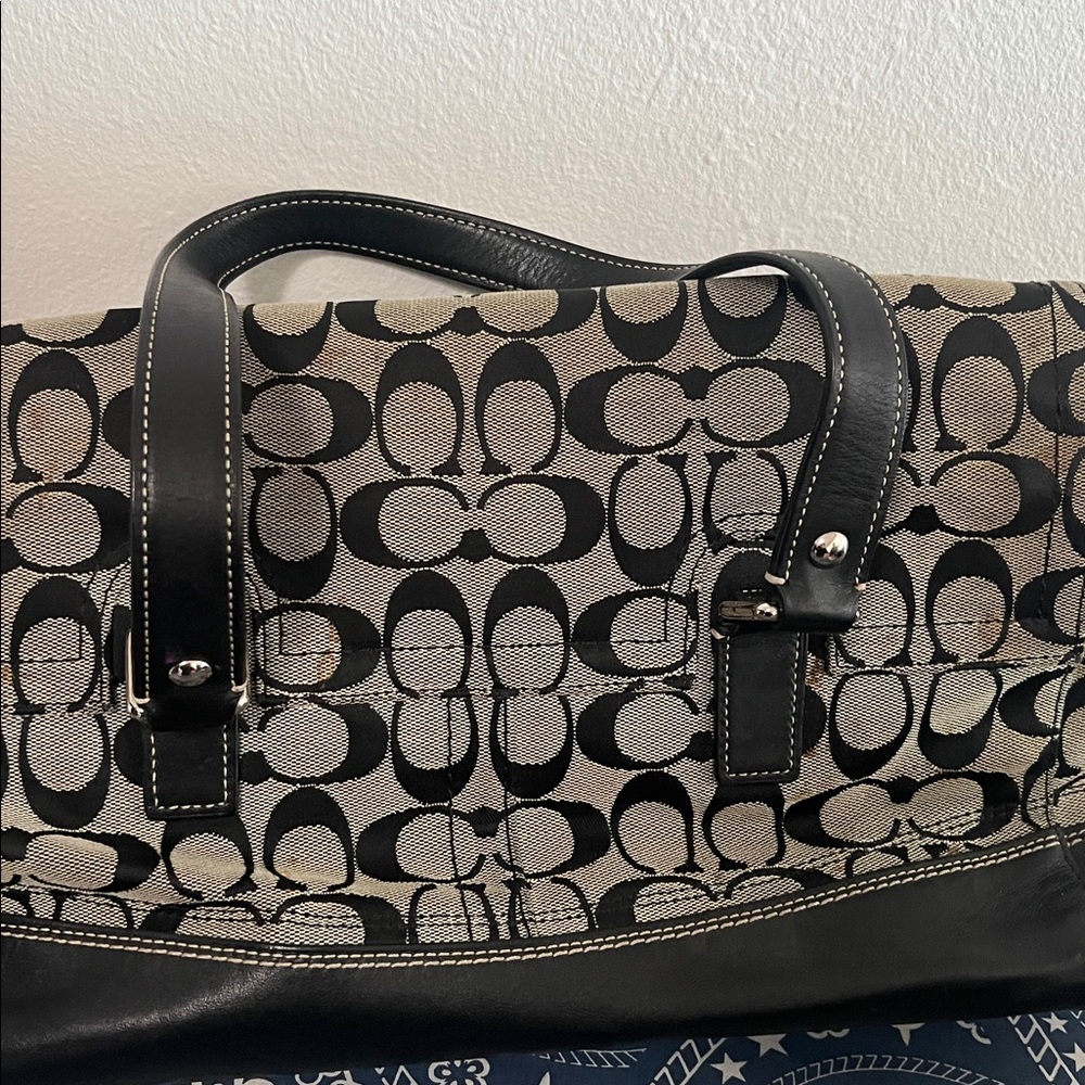 Vintage Coach Black and Gray Signature Shoulder Bag - Picture 3 of 3